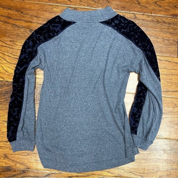 Soft Surroundings Zaida Burnout Blue Floral Velvet Long Sleeve - Picture 3 of 7